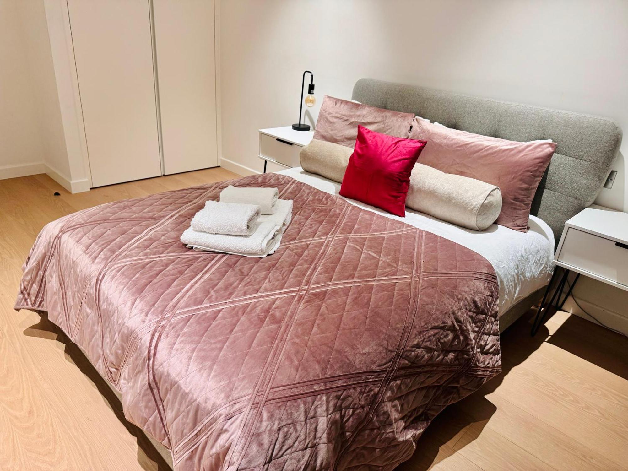 Upper Riverside O2 2bedroom Flat 05 Apartamento